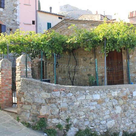 La Casina Di Nonna Lola Villa Castiglione d'Orcia Luaran gambar