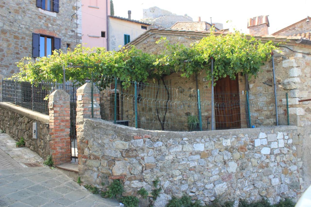 La Casina Di Nonna Lola Villa Castiglione d'Orcia Luaran gambar